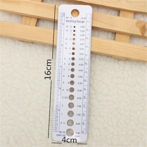 1Pcs Knitting Accessories UK US Canada Sizes Needle Gauge Inch Sewing Ruler Tool CM 2-10mm Size Measure Sewing Tools Yarn Needle