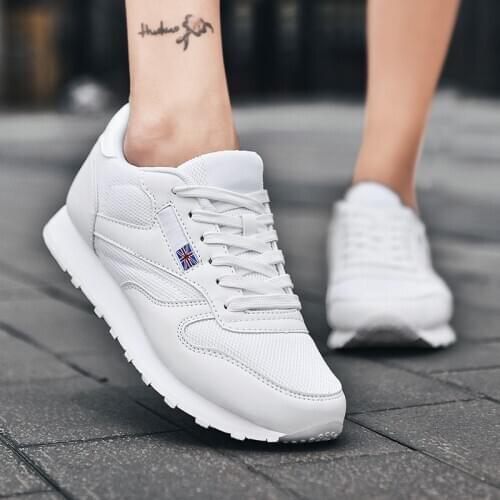 2020 Women Trainers Running Shoes White Sneakers Fashion Breathable Casual Sport Shoes Outdoor Women Jogging Shoes Footwear Men