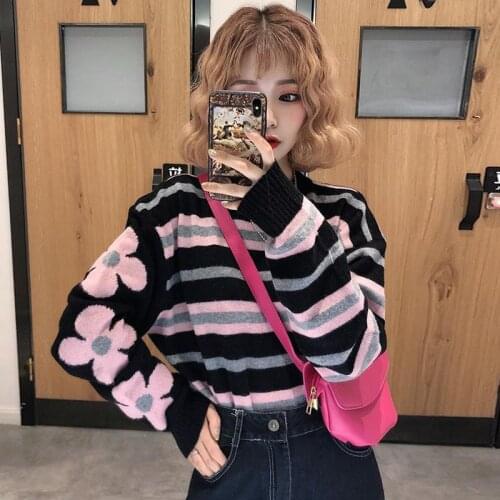 Ladies Autumn and Winter New Style Foreign Style Wild Striped Sweater Loose Korean Version of Long-sleeved Bottoming Sweater Top