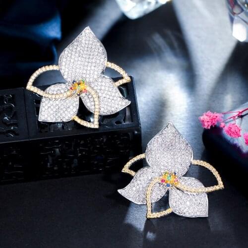 ThreeGraces Jewelry Dangle Earrings