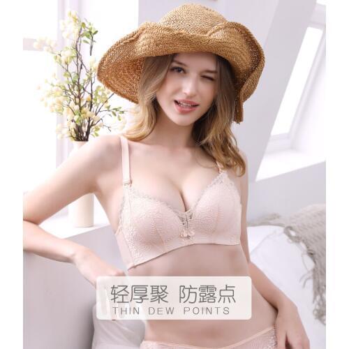 Unribbed and thickened underwear for women with adjustable small breasts and flat breasts