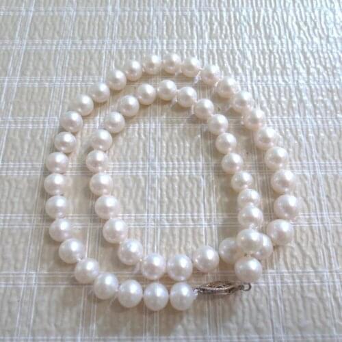 8-9mm Natural AA + White Marine Aquaculture Pearl Necklace 17.5 "