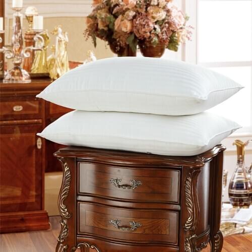 CNUM Pillow White, Standard Size:18.9"X29", King Size:18.9"X47.2"/ Stuffing:Silk Fiber & Feather Fabric/Unit:1pc