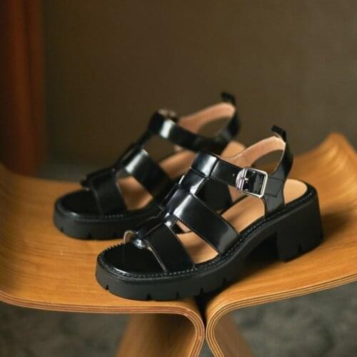 2021 New Women Real Leather Shoes Summer Sandals Open Toe Buckle Strap Hollow Out Beach Sandals Cool Ladies Footwear Size 34-42