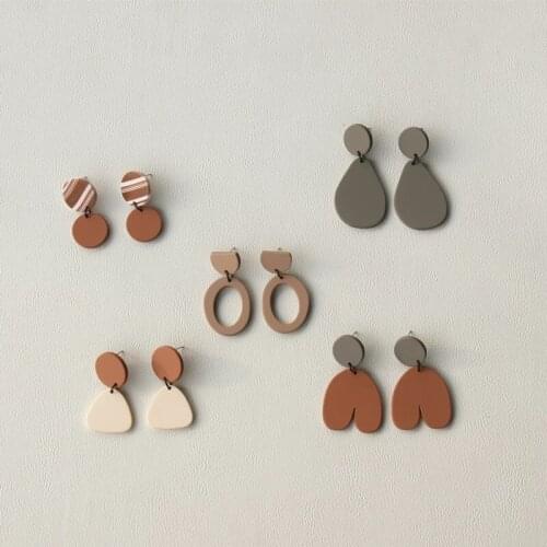 AOMU 2021 New Trendy Vintage Solid Color Acrylic Geometric Round Oval Coffee Grey Retro Drop Earrings for Women Fashion Jewelry