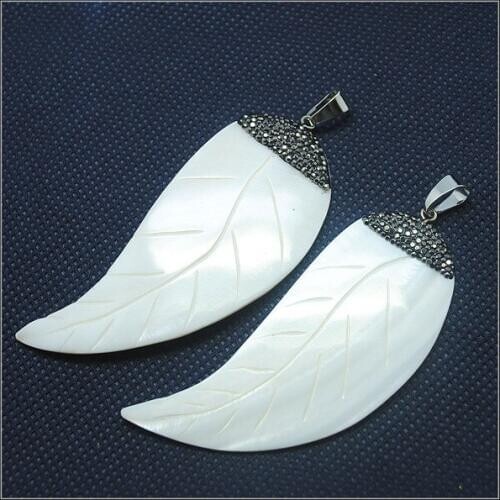 Nature white shell pendants mother of pearl carving leaf diy shell beads accessories new charms men pendants