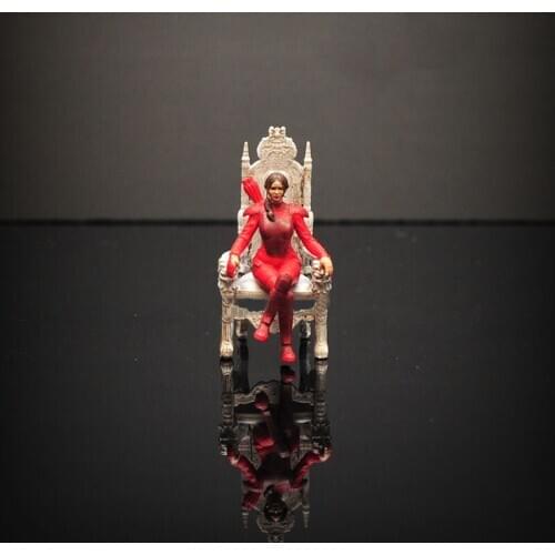 1/64 Doll Car Model Ornaments for Die-casting Metal Vehicle Model Souvenir Decoration Collection Scene Model