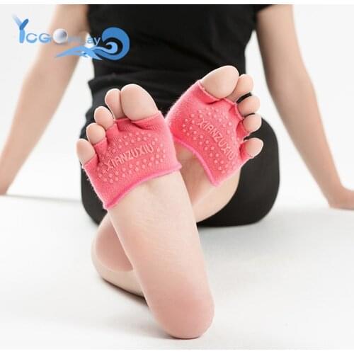 1PCS high quality Women Half foot non-slip Pilates yoga socks Half bottom fitness sock Professional ballet toe practice sport