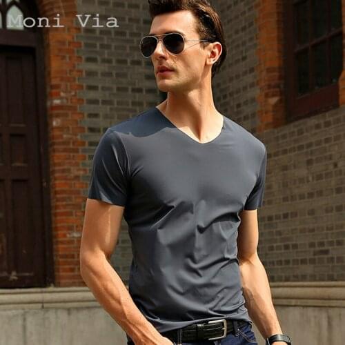 2021 New Mens Ice Silk T-Shirt Elastic Quick Drying V-Neck Solid Color Fitness T-Shirt For Men Fashion Slim Tees Male Clothing