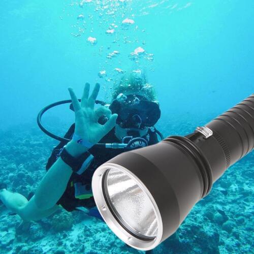 XHP70 Yellow Light 4000 Lumens Diving Flashlight Underwater 100M Waterproof 2018-M25