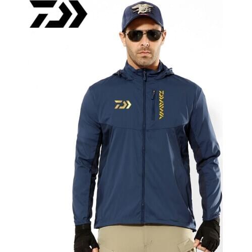 Daiwa Clothing Fishing Clothing Hooded Spring Coat Fishing Jacket Waterproof Windproof Outdoor Jackets Men Soft Shell Sports