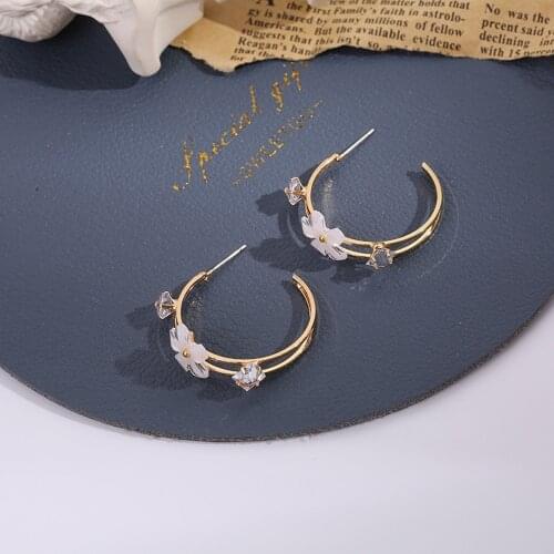 In 2021 Retro Fashion Flower Stud Earrings And Exquisite And Delicate Artistic Girl Contracted Earrings Accessories Gifts