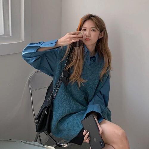 Sweater Vest Women Classic Chic Blue BF Style Sleeveless Design Femme Sweaters Simple Spring V-Neck Womens Knitwear