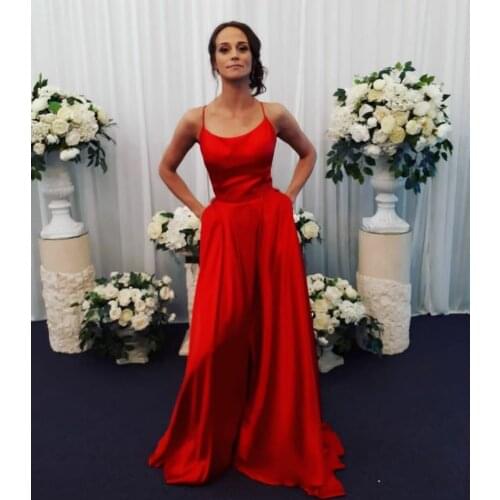 Elegant Long Halter Satin Prom Dresses with Pockets Spaghetti Straps Criss Cross Back Red Abendkleider Robes de Soirée for Women