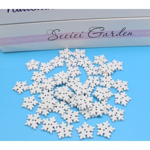 100pcs/lot Christmas Buttons 2 Holes White snowflakes buttons For Scrapbooking Handmade Accessories for crafts decorativos Xmas