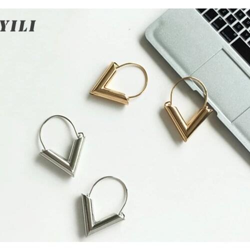 Fashion Gold Color Initial V Drop Earrings for Women Geometric V Hoop Huggie Earrings Simple V-Shaped Stud Jewelry Gift for Girl
