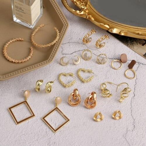 Korean Geometric Statement Moon Heart Circle Drop Earrings for Women Fashion Jewelry Vintage Geometric Gold Asymmetric Earring