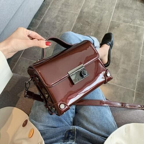 Vintage Patent Leather Womens Bag 2020 New Metal Lock Crossbody Bag For Women Box Shaped Retro Simgle Tote Handbags Black Green