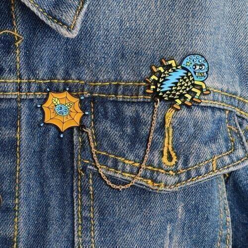 Spider Connection Spider Web Brooch Cute Insect Pin badge Insect trapped by spider web jewelry