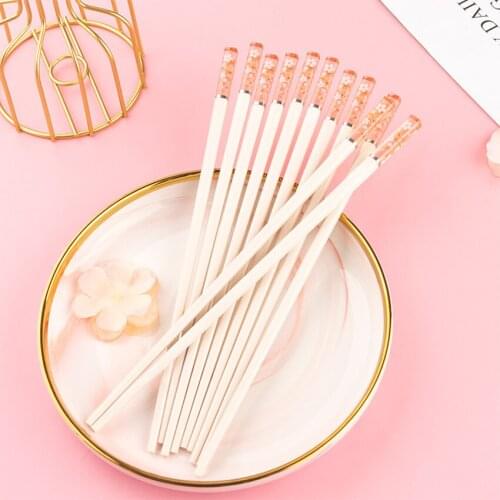 5 Pairs Amber Sakura Japanese Chopsticks Antibacterial High Temperature Non-slip Sushi Food Chopsticks Korean Kitchen Supplies