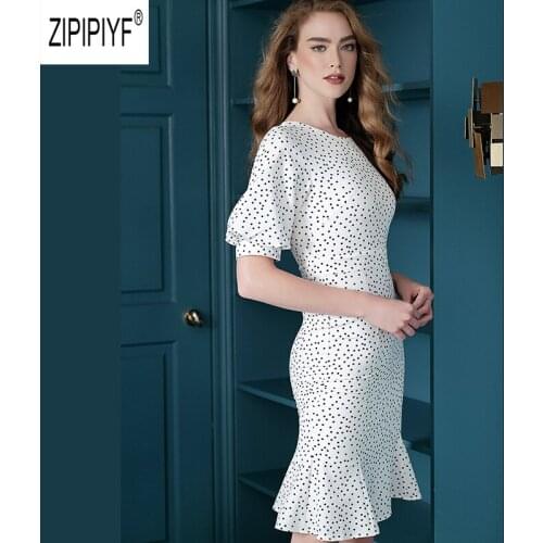 2019 Summer Fashion Dresses O Neck Short Lantern Sleeve Dot Printing Fishtail Dresses Casual Elegant Office Lady Dresses Z1648