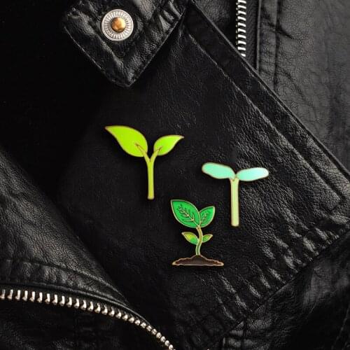 Cartoon green sapling leaves metal brooch Small tree sprouting Green plant enamel pin Wear jewelry in your sleeve hat bag