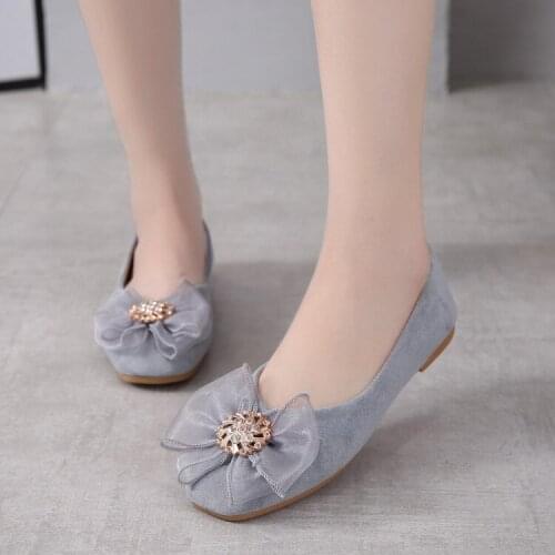 Single shoes spring 2021 new rhinestone bow thick heel square toe shallow mouth scoop shoes non-slip grandma shoes