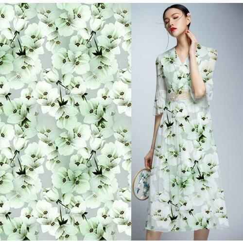 Hot Sale us style dress white Flowers prints fabric Stretch Satin Silk Fabric 19mm 97% Mulberry Silk Cloth Cheongsam Brand telas