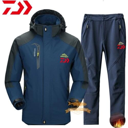 2021 Daiwa Men Fishing Jacket Autumn Winter Windproof Waterproof Warm Hooded Jacket Fleece Pants Outdoor Hiking Fishing Suits