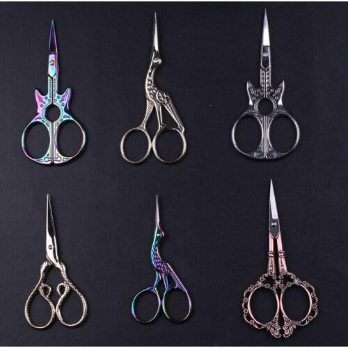 Sewing Embroidery Vintage Scissors Craft Gold Zigzag Tailor Scissors For Fabric Thread Cutter Tools For Sewing Handicraft E