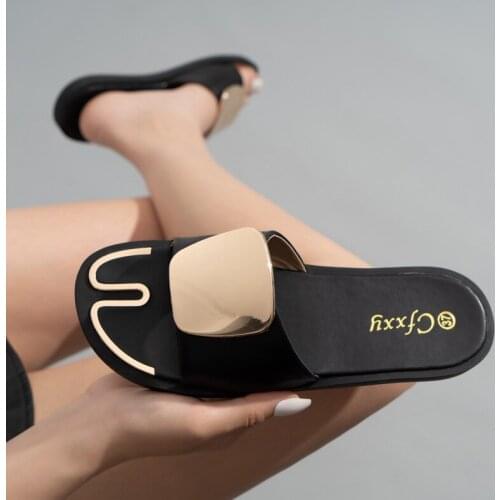New Summer Slippers Women Fashion Metal Decorated Flat Sandals Casual Shoes Outdoor Slides Big Size 35-41