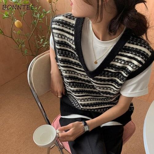 Sweater Vests Womens Striped Autumn Cozy V-neck Classy Tender Students Korean Style Loose Aesthetic Retro Leisure Newest Ladies