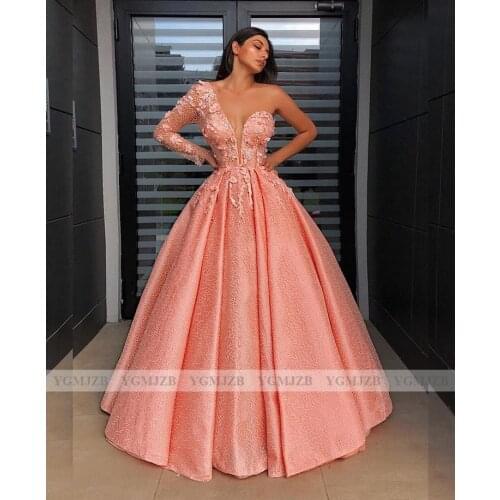 One Shoulder 3D Flowers Long Evening Dresses with Sleeves Pink Women Arabic Ball Gown Prom Dresses Formal Dresses Robe De Soiree