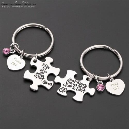 Personalized Master Engraved Text Stainless Steel Side by Side or Miles Apart Puzzle Keychains Customized Friendship Key Chain