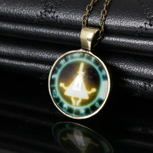 Fashion Western Style Cartoon Figure Pendant Necklace Alloy Resin Pendant luminous Green for Men Women Charm Jewelry Necklace