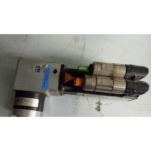 8MSA2M.R0-45 servo motor , used in good condition . 80% appearance new , good working , free shipping