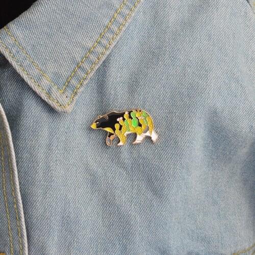 Exquisite Animal Flower color Polar Bear Brooch wholesale Cowboy Badge Cloth Package Hats Accessories Jewelry accessories