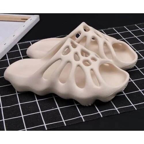 Hot Stylish Casual Shoes Lovers Size 36-45 EVA Couple Slippers Outdoor Men Women Sneakers Walking Shoes Summer Beach Sandals