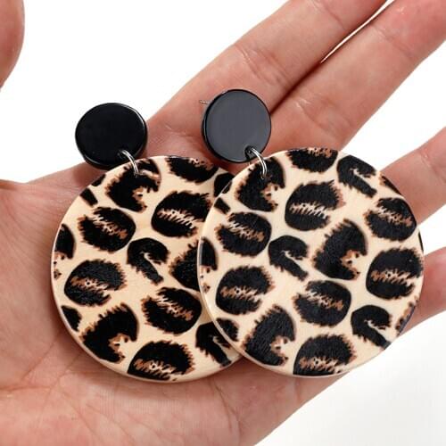 AENSOA Vintage Leopard Wood Earrings For Women Round Wooden Pendant Earrings Fashion Jewelry Gift Pendientes