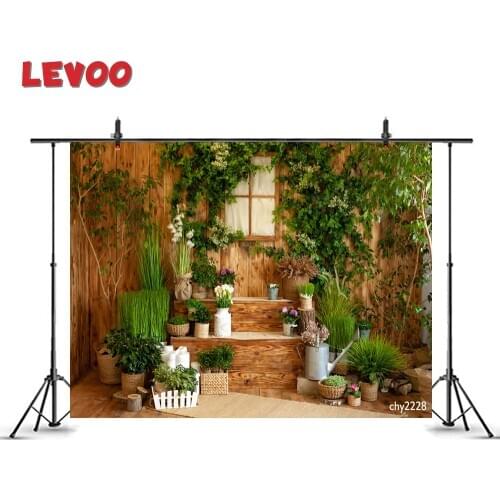 LEVOO Photobooth Backdrop Spring Yard Wooden House Green Plants Background Photography For Photo Studio Photophone Props Vinyl