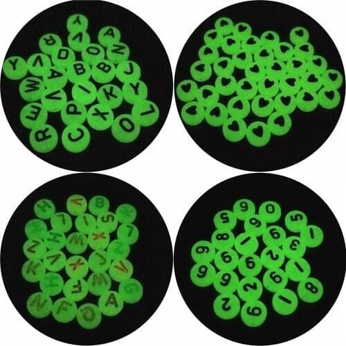 200pcs Luminous Letter Beads Round Acrylic English digital Heart Alphabet spacer Beads Making Bracelets DIY Jewelry Accessories