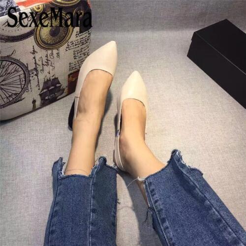 SexeMara Hand-made Genuine Leather Shoes Women Solid Casual Pointed Toe Ladies Shoes Fashion Black Flats Heels shoe