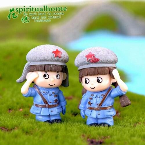 1pc Miniatures Soldier Girl Cute Lover Key Chain Figure Cake Decor Terrarium Figurines Fairy Garden Miniature
