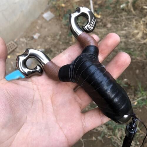 Slingshot 440C Left And Right Hand Customized Titanium Alloy Stainless Steel Traditional Outdoor Hunting Competitive Slingshot