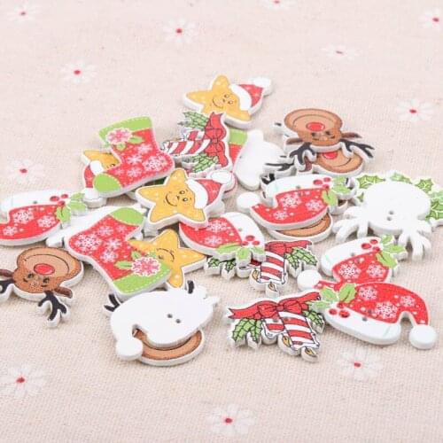 30PCs Natural Christmas Wooden Buttons Cute deer Shape Decorative Sewing Buttons 2 Holes Scrapbooking Crafts DIY 20-28mm mt1592