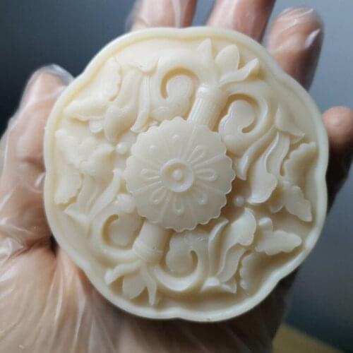 Classic Flower Soap Making Mold Handmade DIY Natural Soap Molds Silicone Flower Mould for Scented Candle Moulds Round Shape Mold
