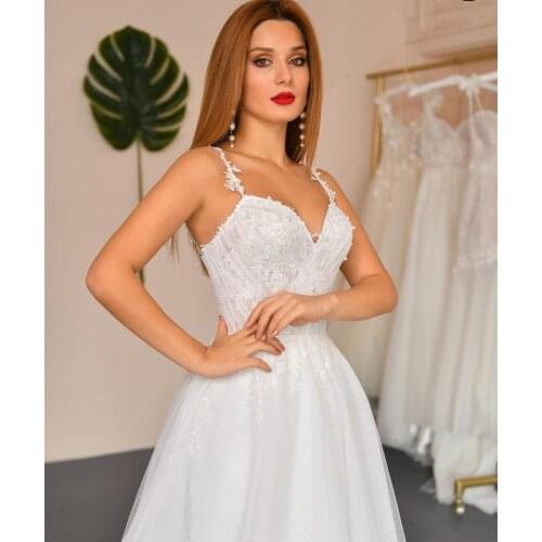 Sexy A-Line Spaghetti Strap Sweetheart Lace Wedding Dresses Sweep Train Beach Backless Tulle Bride Dresses Robe de mariee