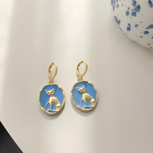 Japan And South Korea Retro Personality Little Cat Earrings Fashion Simple Alloy Dripping Oil Eardrop Woman Bijoux