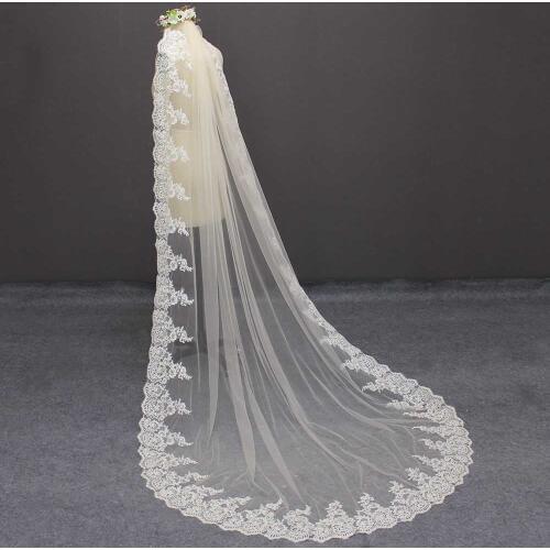 Lace Edge Champagne Wedding Veil with Comb 3 Meters Long Champagne/Ivory/White Bridal Veil 3M Chapel Veil Velo Novia