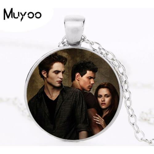 2017 new hot Fashion Movie Twilight Portraits Necklace Round Colar Vintage Handmade Photo Locket Pendant Vintage Jewelry HZ1